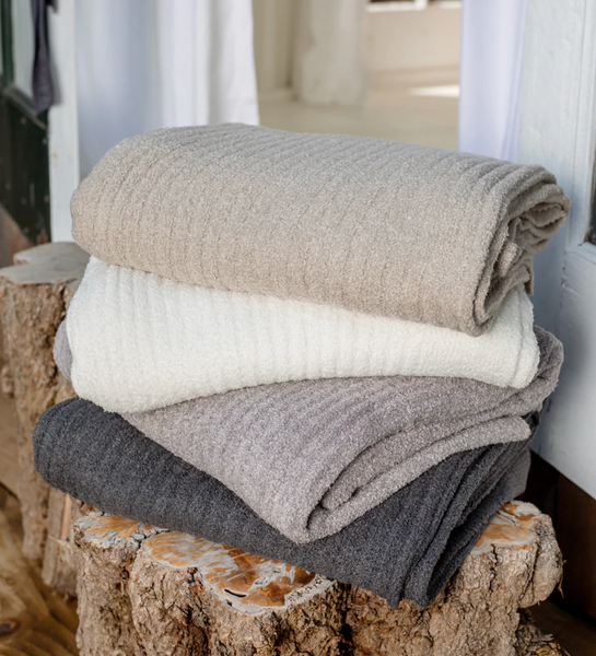 Barefoot dreams blanket cozy chic sale