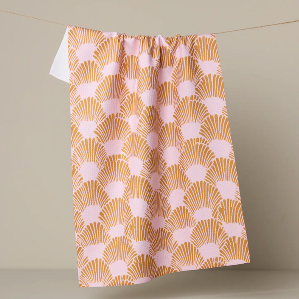 Geometry House® Kitchen Dish Tea Towel - Royal Scallop