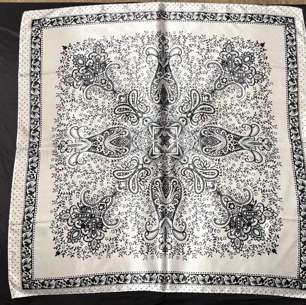 Buckle Boss® Wild Rag - White & Black Paisley
