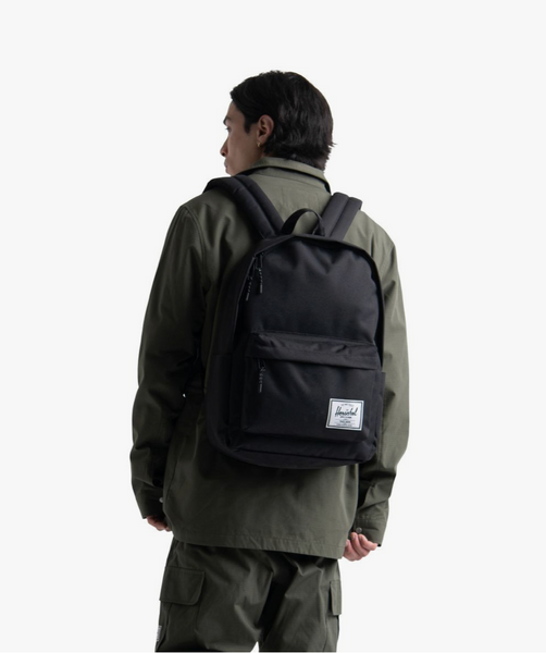 grey herschel backpack on a person Herschel® Classic XL Backpack – Dream a Little Dream